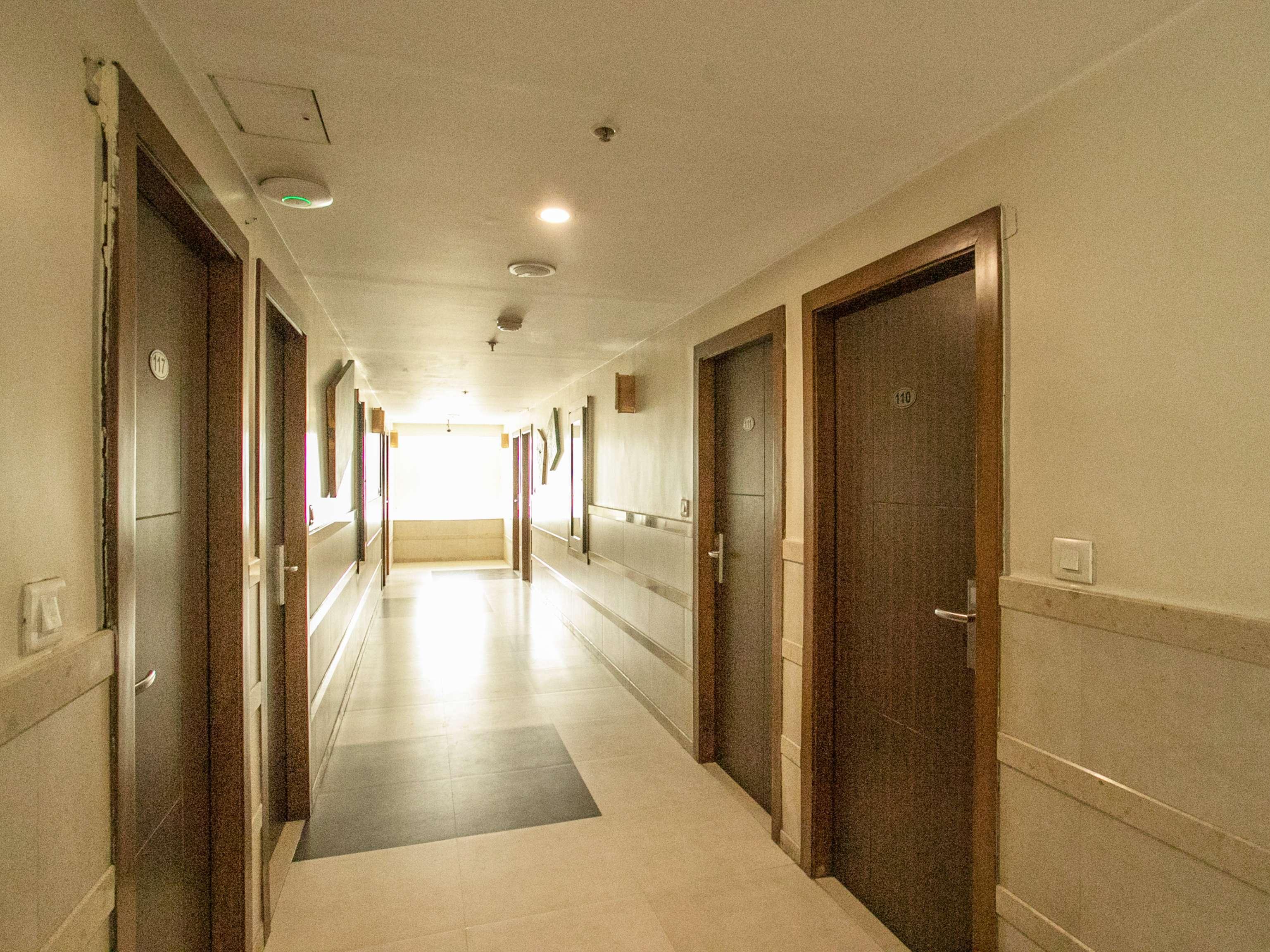 Capital O 14972 Hotel Ekaa Bangalore Luaran gambar